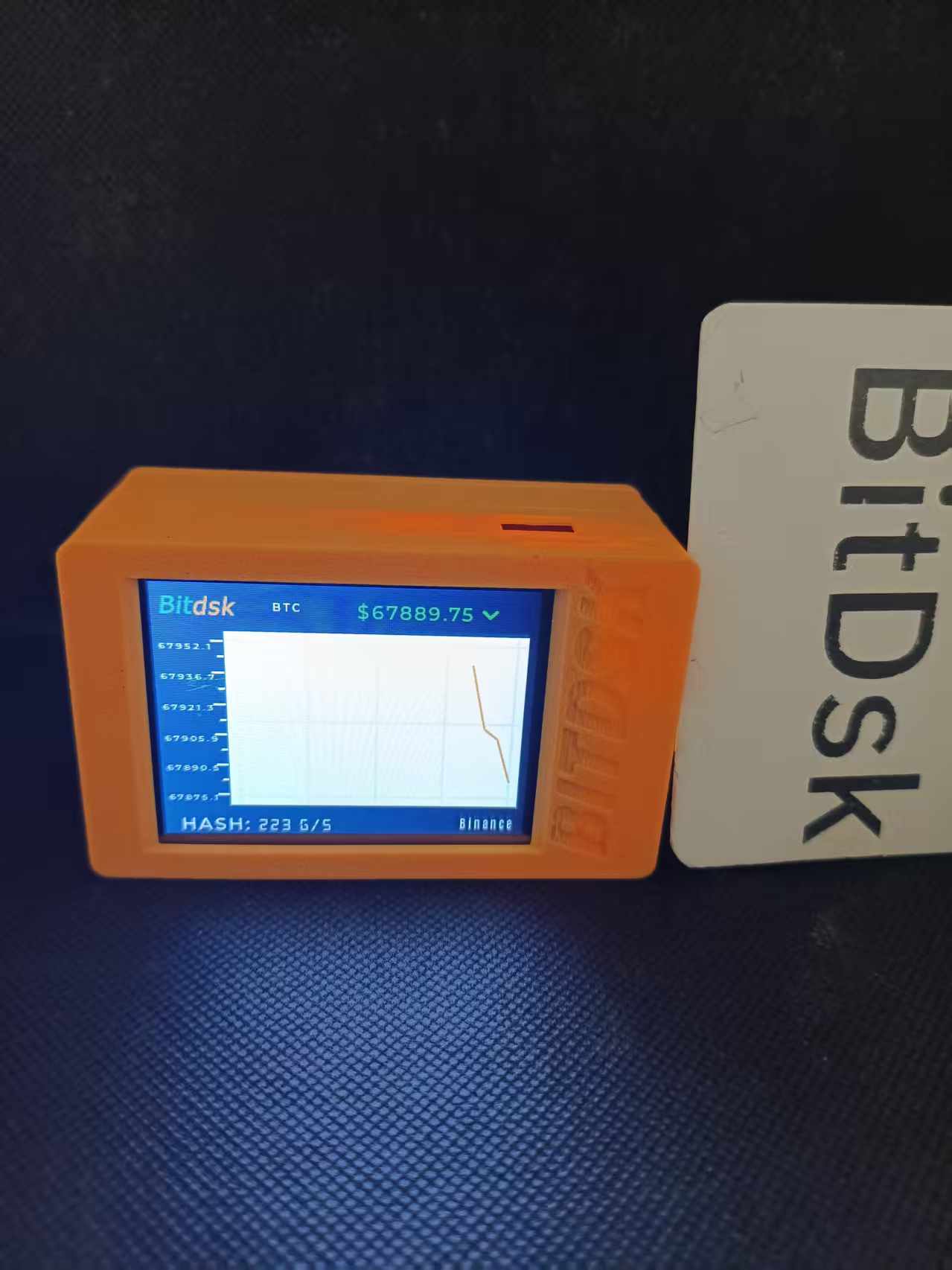Bitdsk U1 Touch 200GH/s | 2.8" Smart Standalone Bitcoin Miner - Image 2