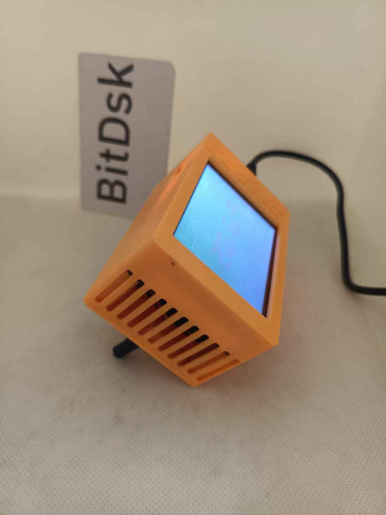 Bitdsk U1 Touch 200GH/s | 2.8" Smart Standalone Bitcoin Miner - Image 5